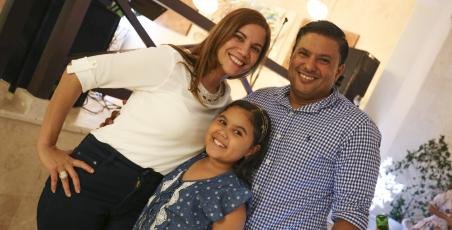 Humor show of the Dominican comedian Jochy Jochy at Restaurant Maria