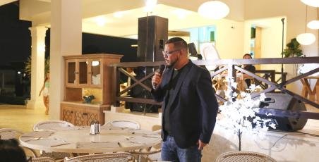 Humor show of the Dominican comedian Jochy Jochy at Restaurant Maria