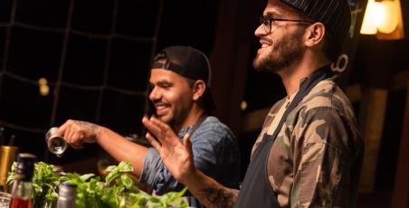 Cocktail Tasting en el Bar Barco Cocktail Tasting en el Bar Barco