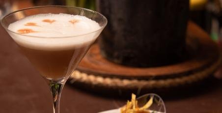 Party at the boat bar El Barco