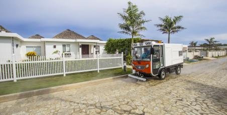 New electric cleaning trucks