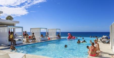 Circus Pool Party at Restaurant Maria