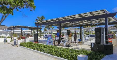 Circus Pool Party at Restaurant Maria