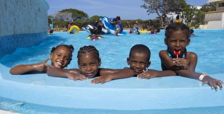 Swimming pools at Laguna SOV