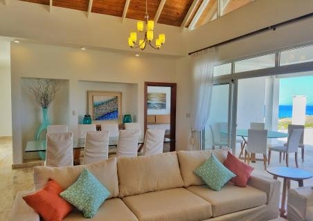 Ocean Village Deluxe