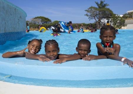 Swimming pools at Laguna SOV