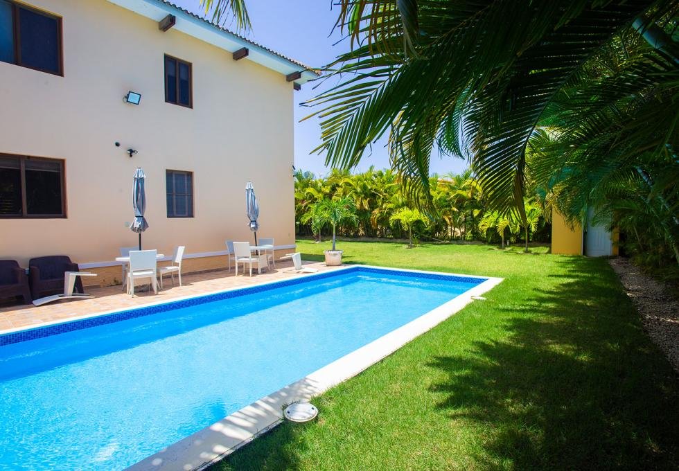 Spacious 4 bedroom villa in Campo Del Mar I