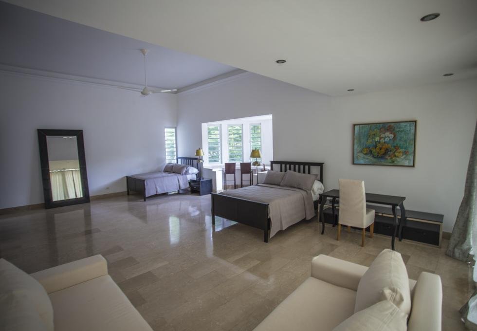 Hermosa villa de 4 habitaciones frente a la playa