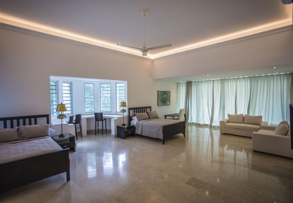Beachfront exclusive 4-bedroom villa