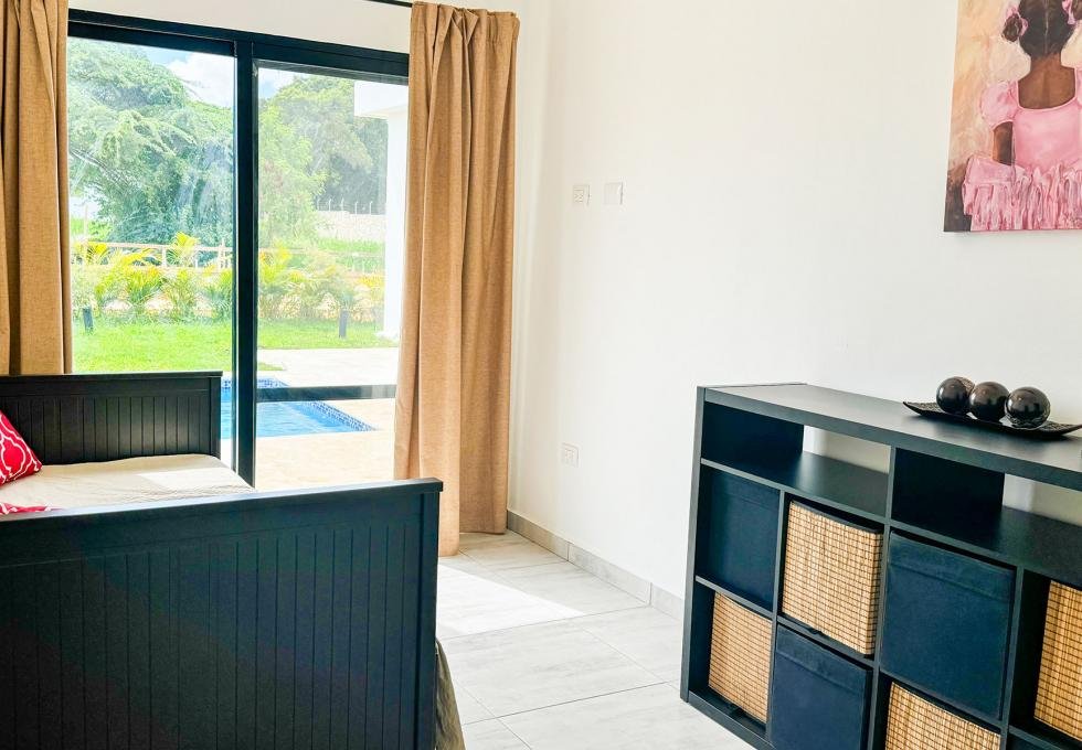 Beautiful 3-bedroom villa in Campo Del Mar IV